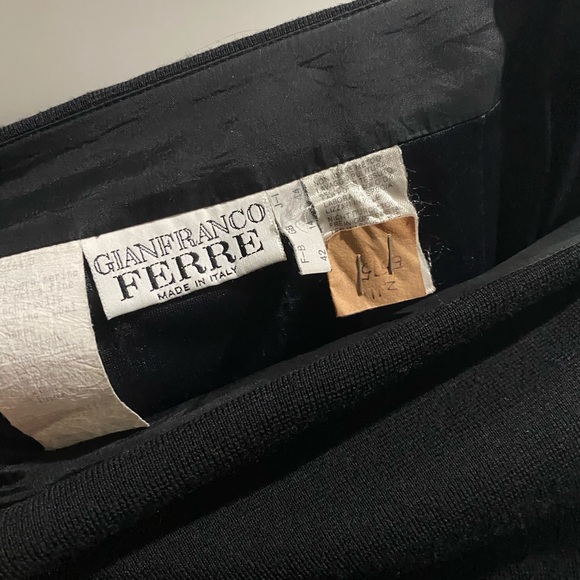 Gianfranco Ferre skirt - Picture 2 of 2
